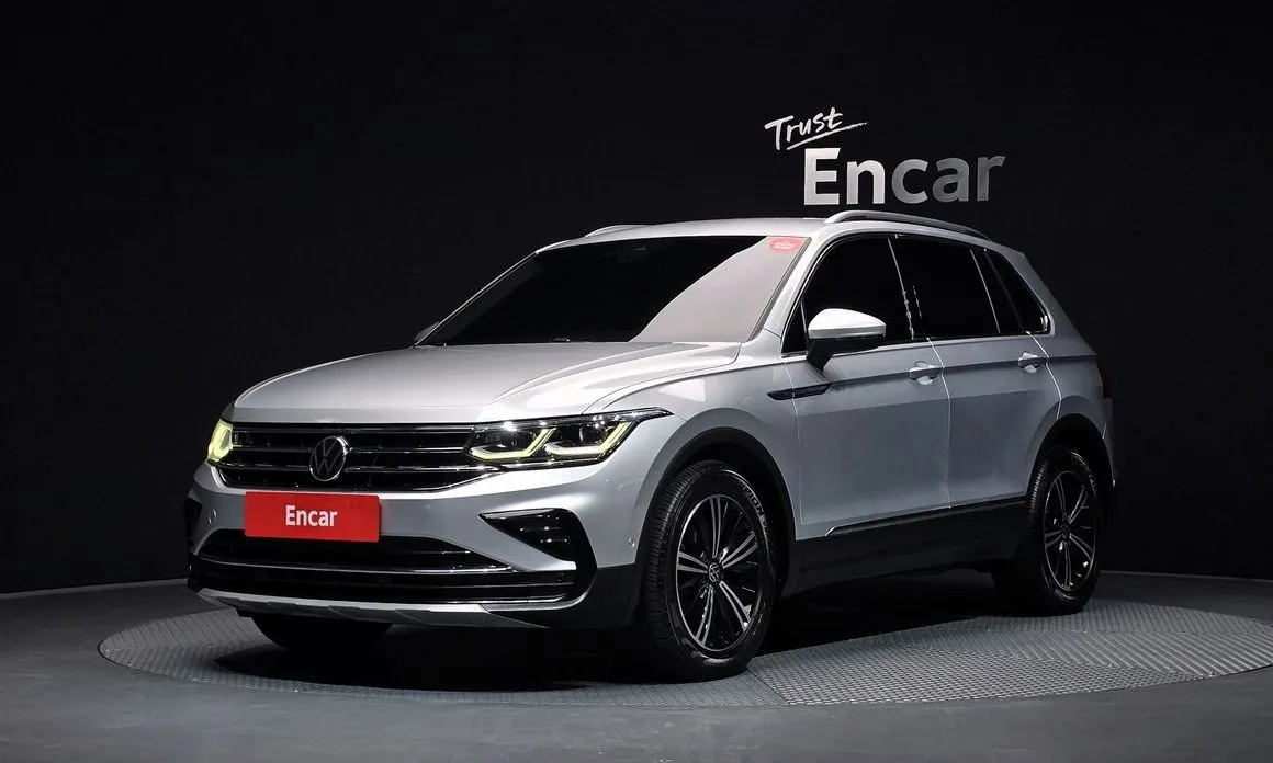 Volkswagen Tiguan — фото 1