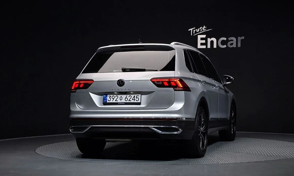 Volkswagen Tiguan — фото 7
