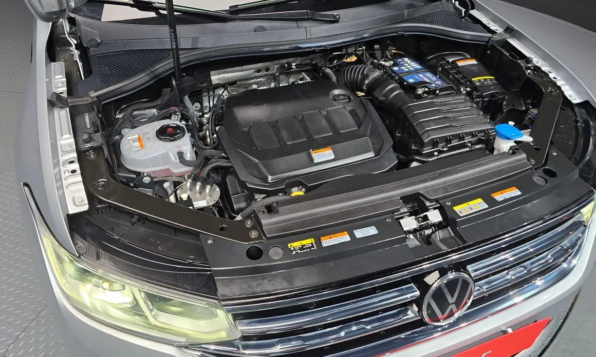 Volkswagen Tiguan — фото 10