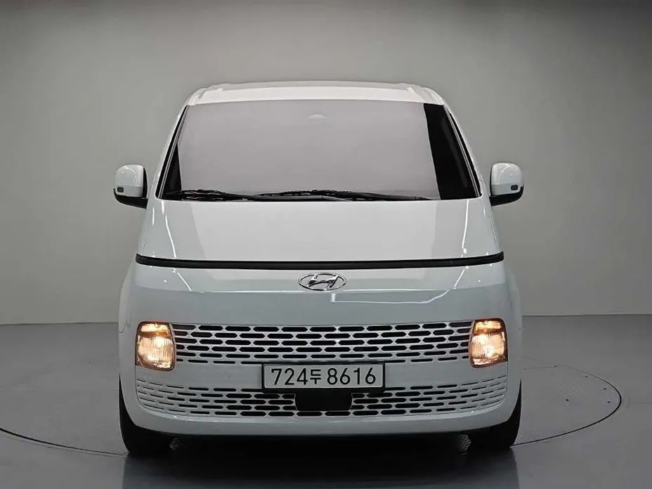 Hyundai Staria — фото 3