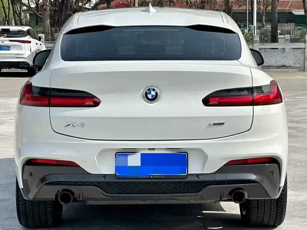 BMW X4 — фото 4