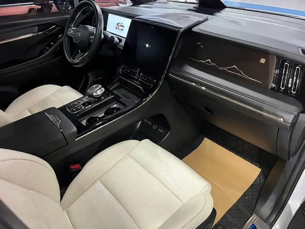 GAC Motor Trumpchi M8 — фото 8