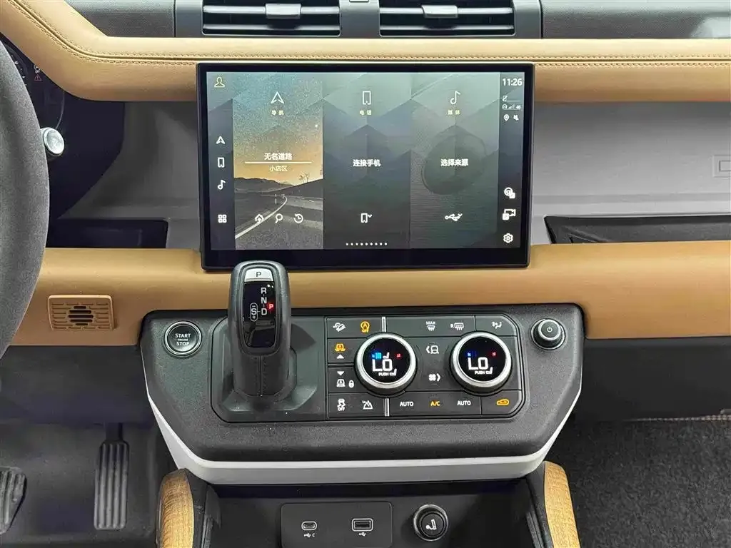 Land Rover Defender — фото 10