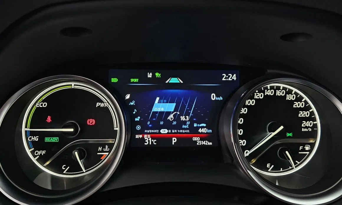 Toyota Camry 2024 из KR, фото 3