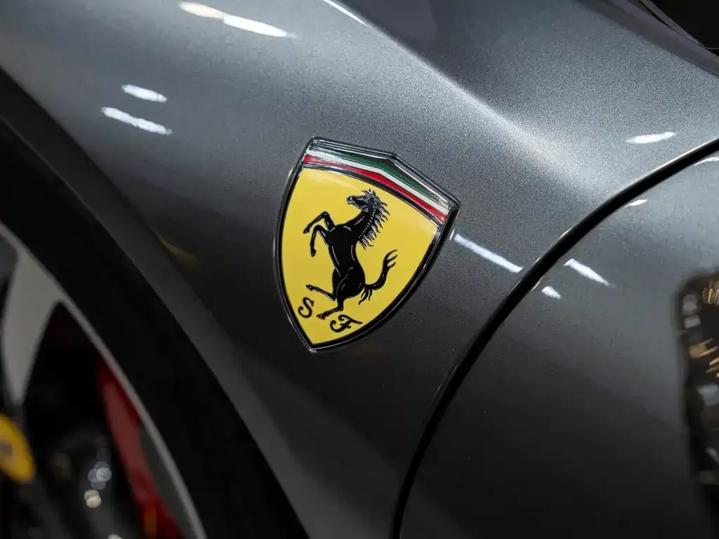 Ferrari SF90 — фото 10