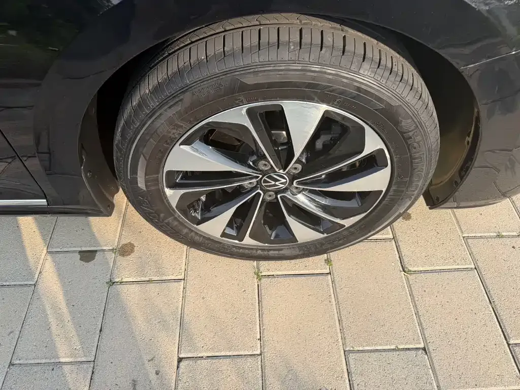 Volkswagen Passat — фото 3