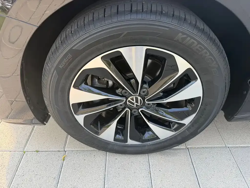 Volkswagen Passat — фото 4