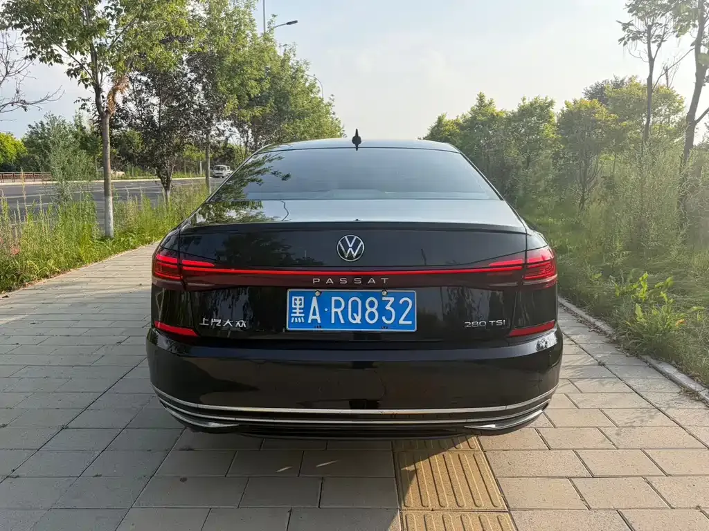 Volkswagen Passat — фото 5