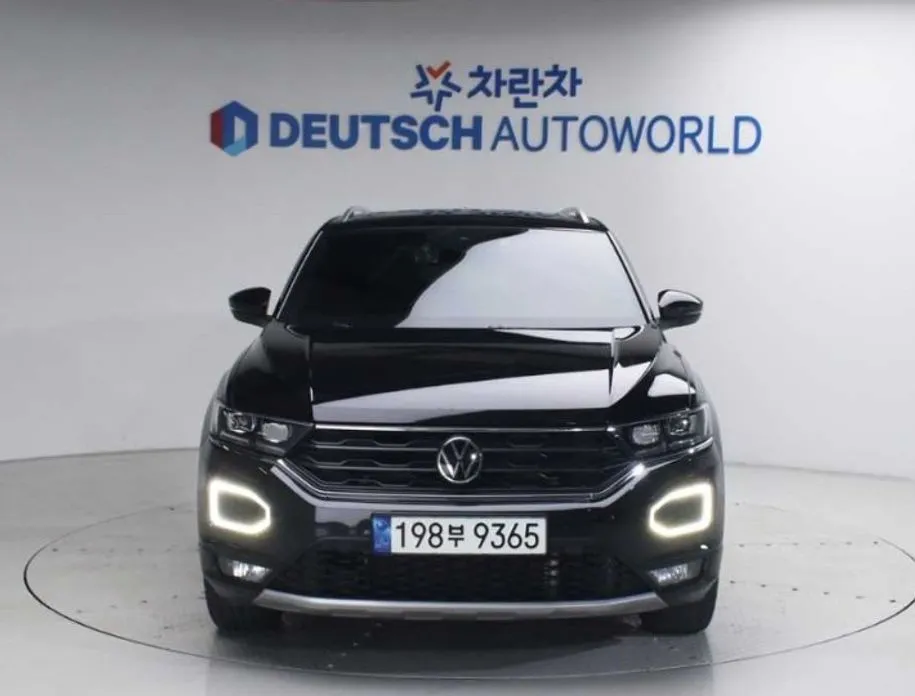 Volkswagen T-Roc — фото 7