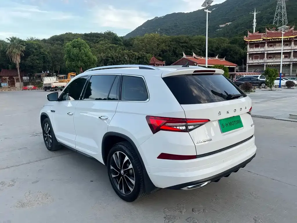 Skoda Kodiaq — фото 8