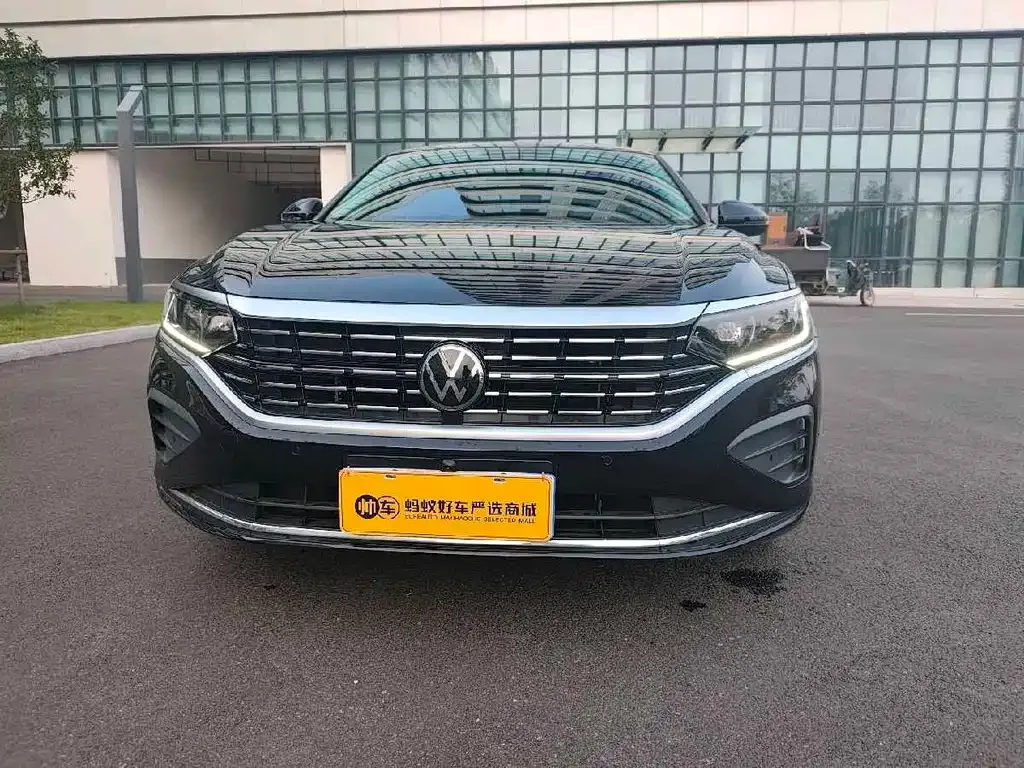 Volkswagen Passat — фото 10