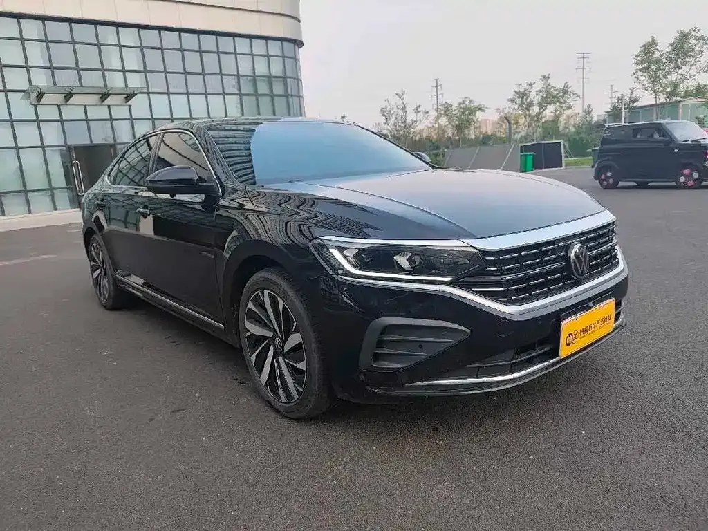 Volkswagen Passat — фото 8