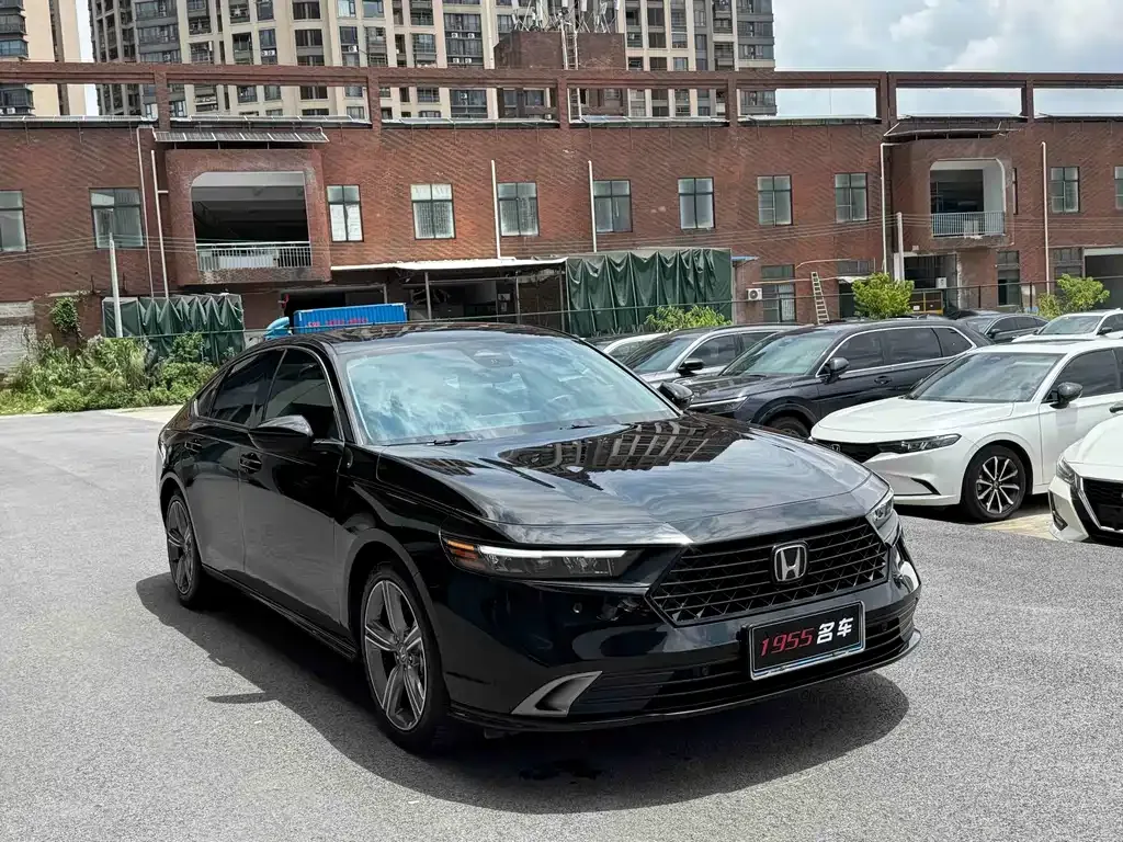 Honda Accord — фото 7