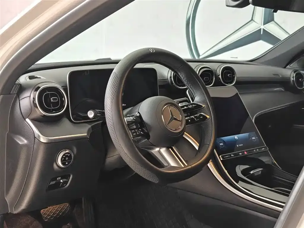 Mercedes-Benz C-Class — фото 10