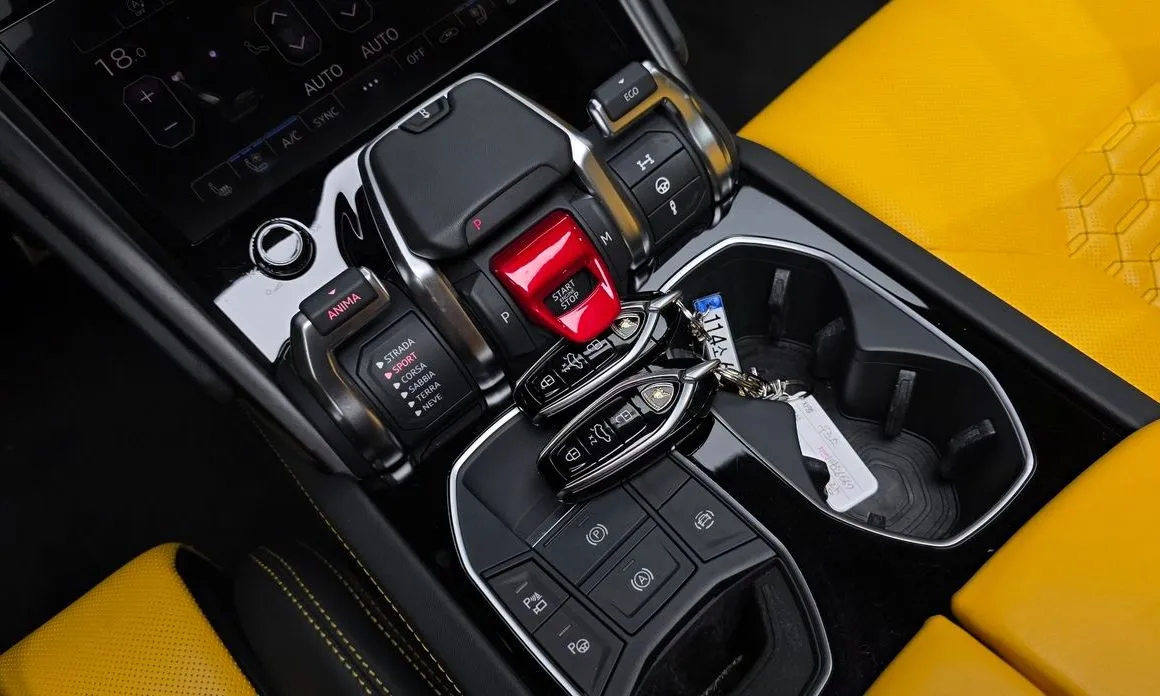 Lamborghini Urus 2021 из KR, фото 7