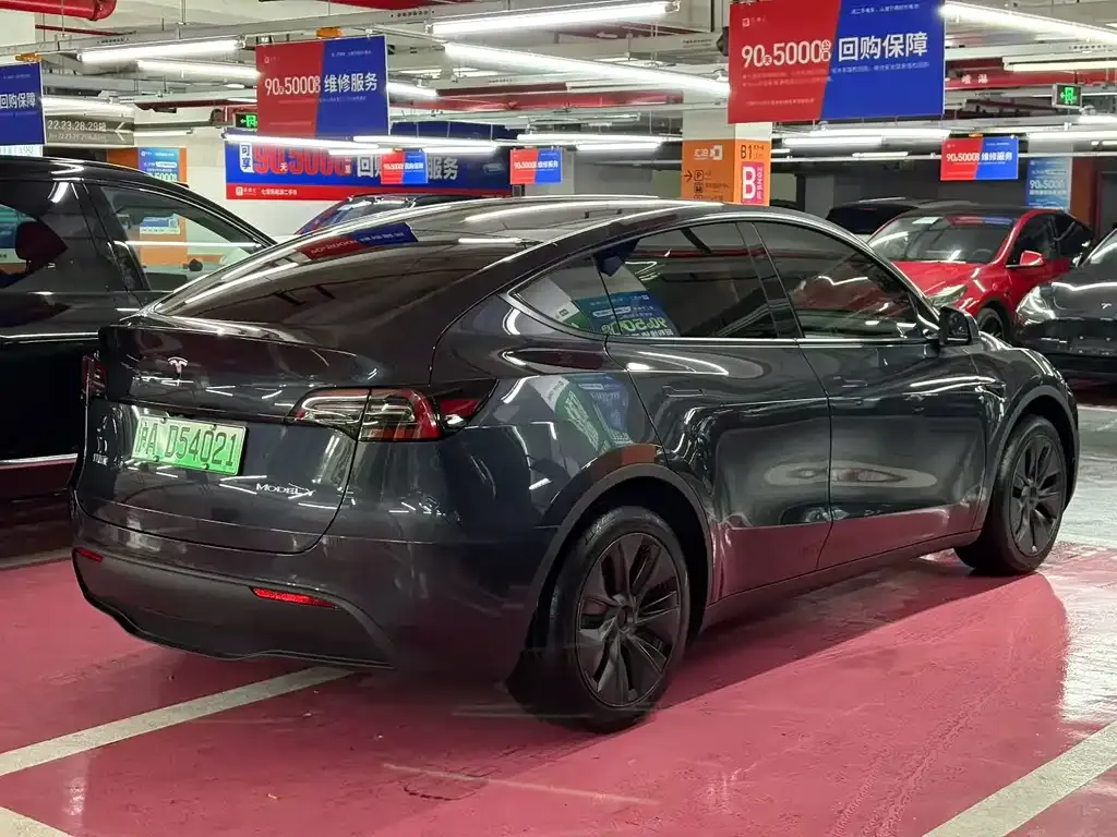 Tesla Model Y — фото 4