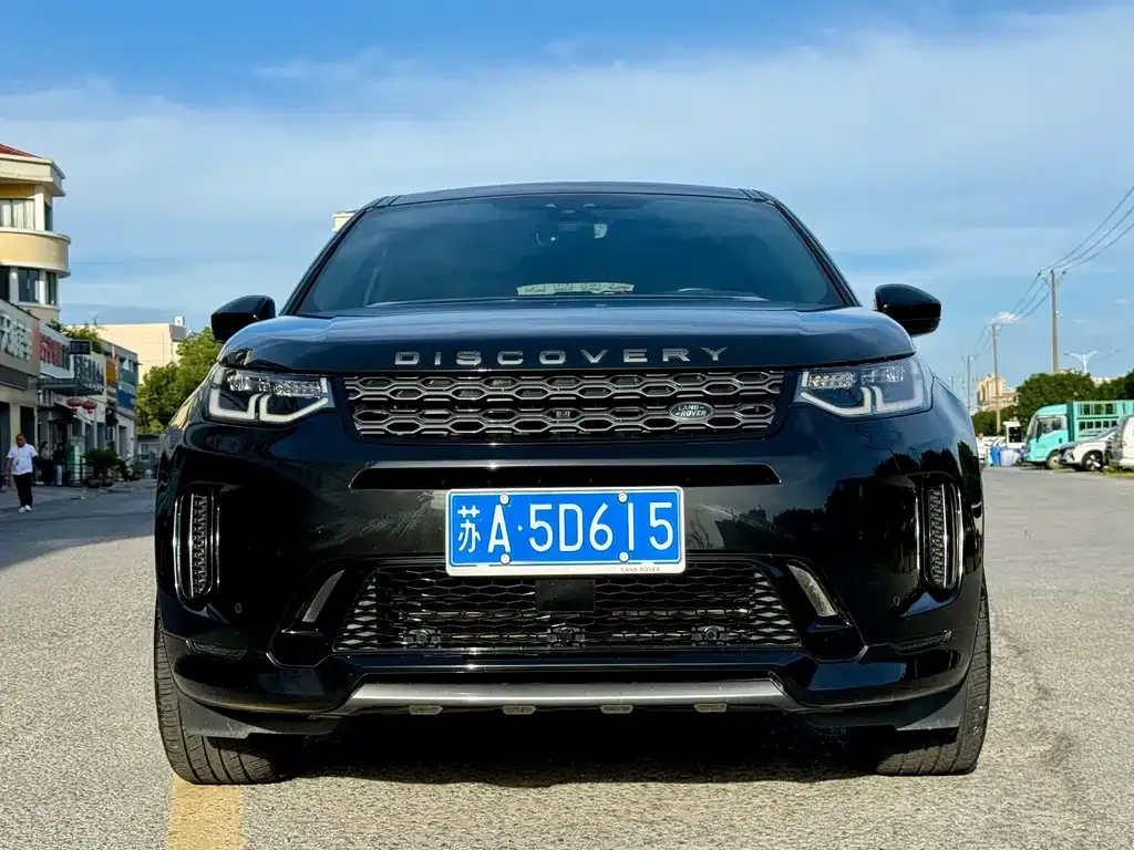 Land Rover Discovery Sport — фото 1
