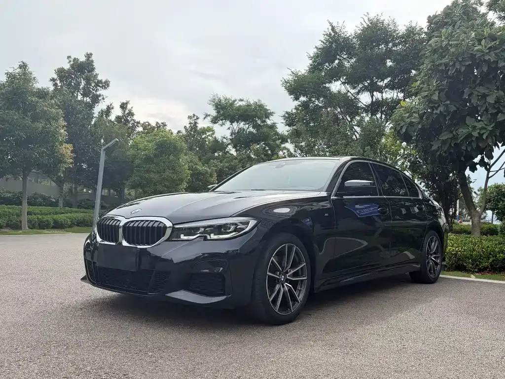 BMW 3 Series — фото 1