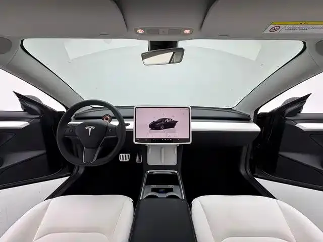 Tesla Model 3 — фото 4