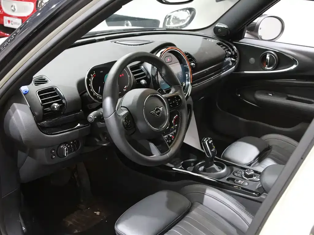 MINI Clubman — фото 8