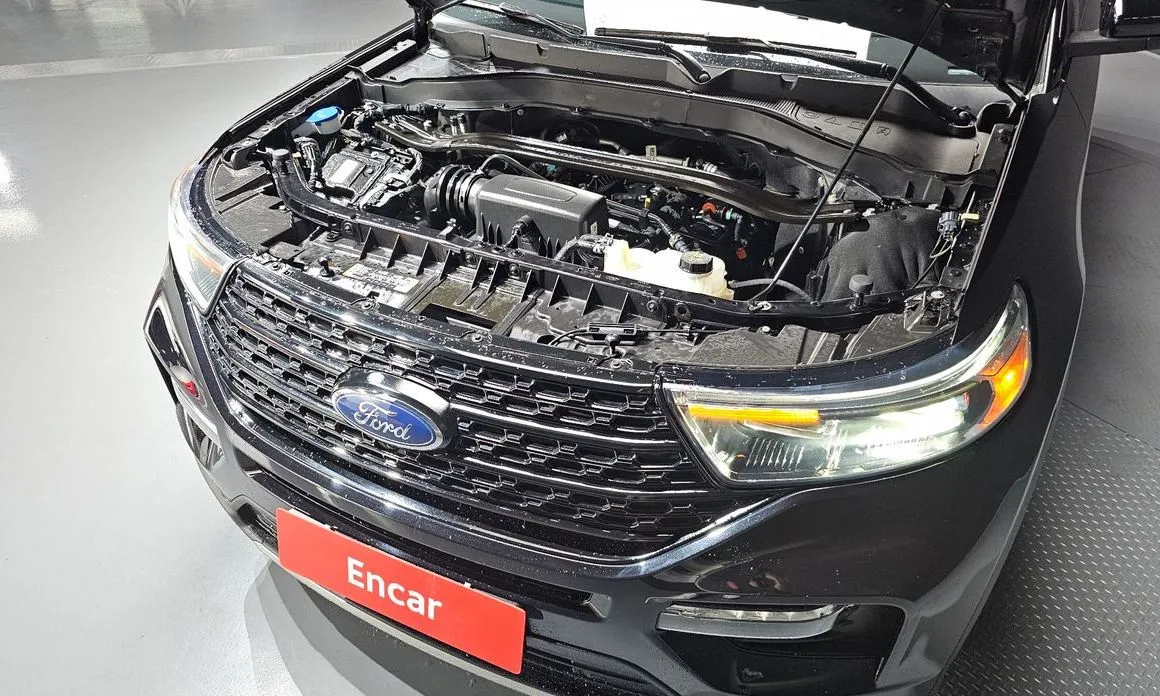 Ford Explorer — фото 10