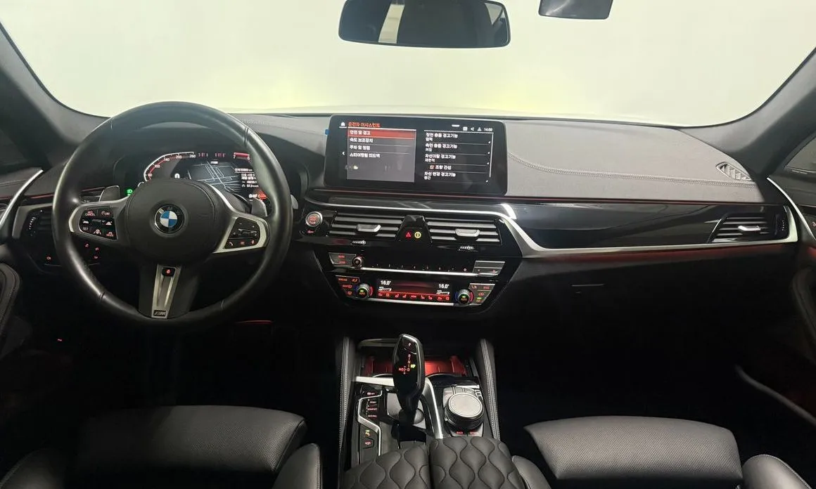 BMW 5-Series 2023 из KR, фото 6