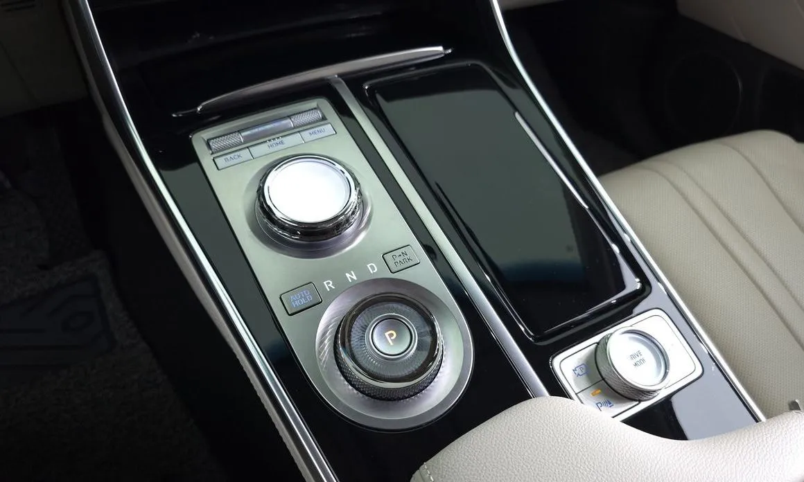 Genesis GV80 — фото 10