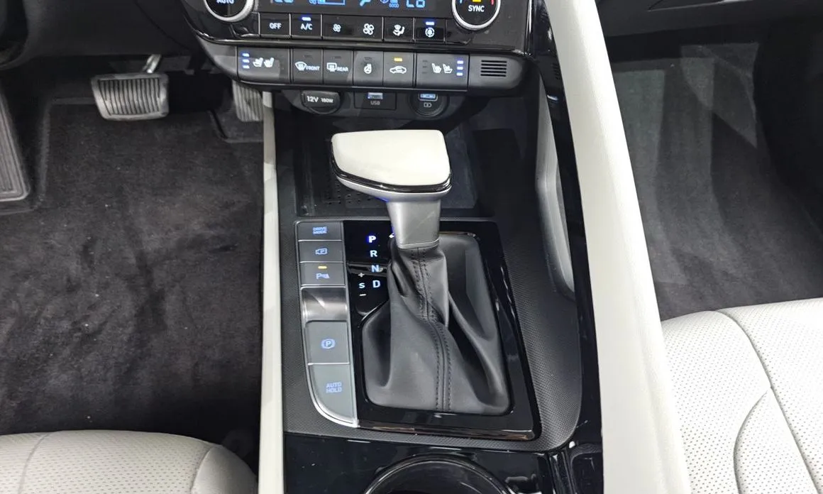 Hyundai AVANTE — фото 6