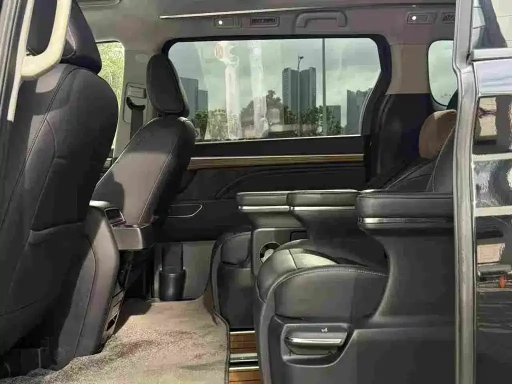 GAC Motor Trumpchi M8 — фото 3