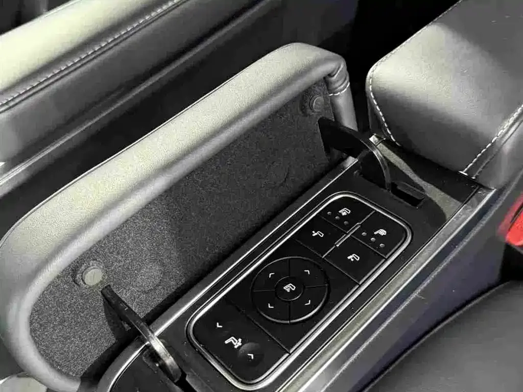 GAC Motor Trumpchi M8 — фото 6