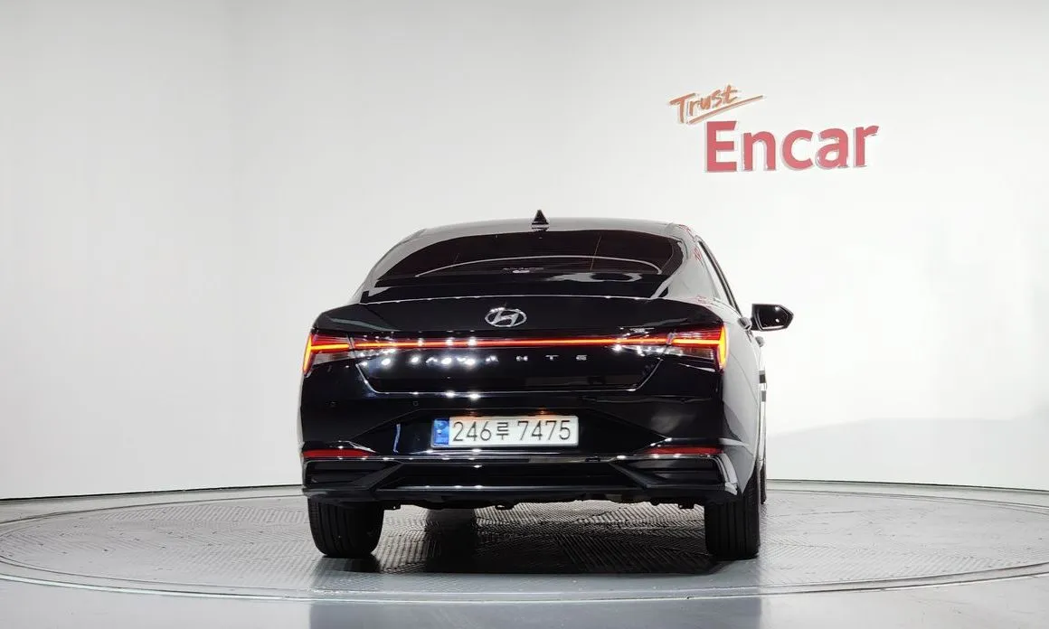Hyundai AVANTE — фото 5