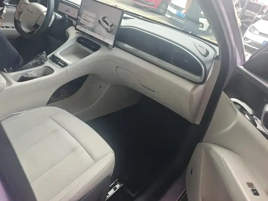 Geely Starburst — фото 10