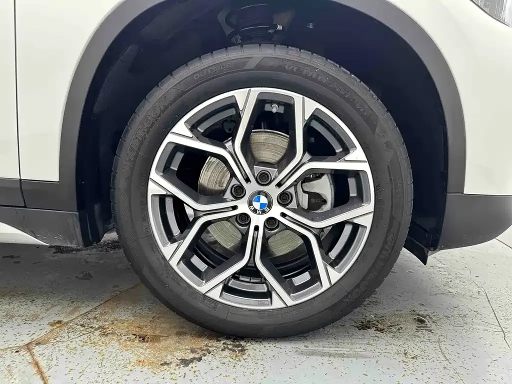 BMW X1 — фото 10