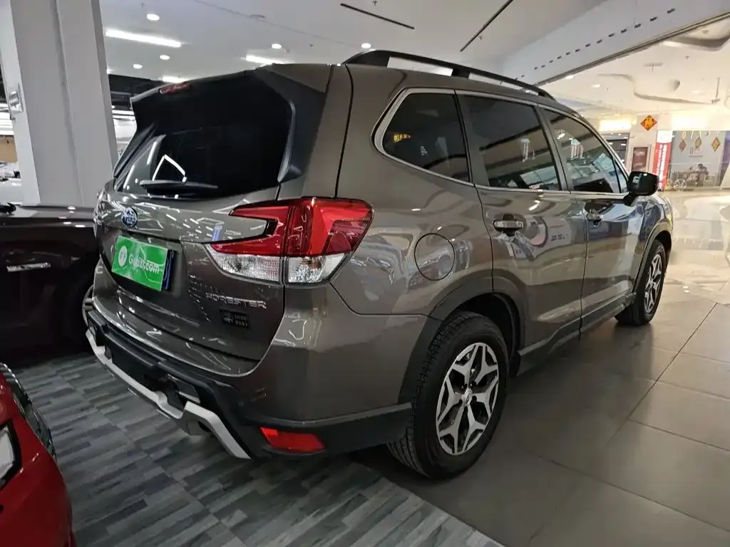 Subaru Forester 2021 из CN, фото 7