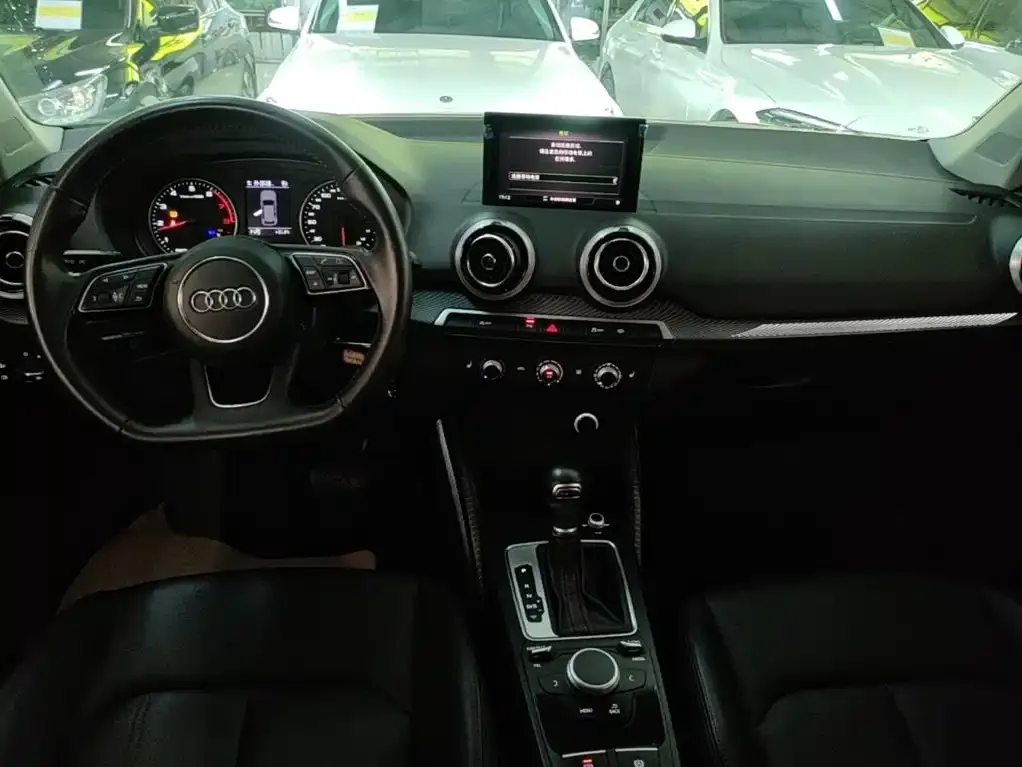 Audi Q2L 2022 из CN, фото 2