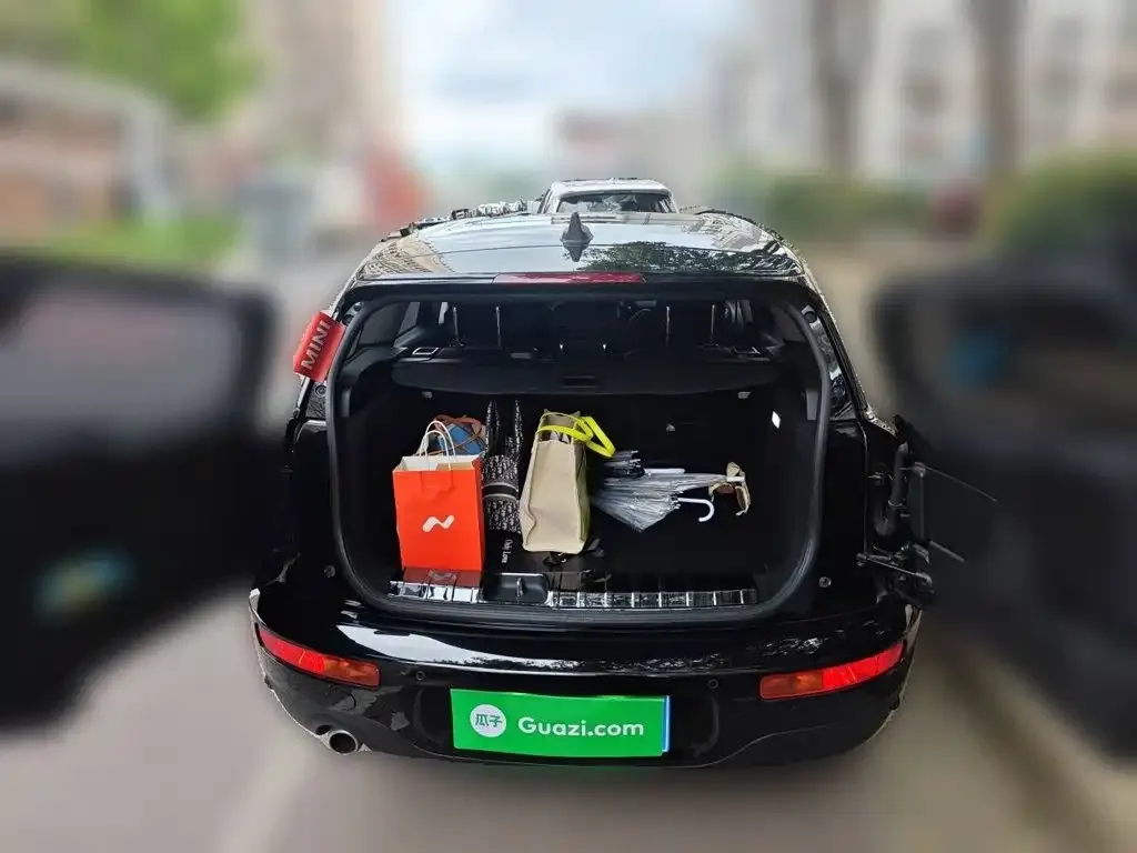 MINI Clubman — фото 9