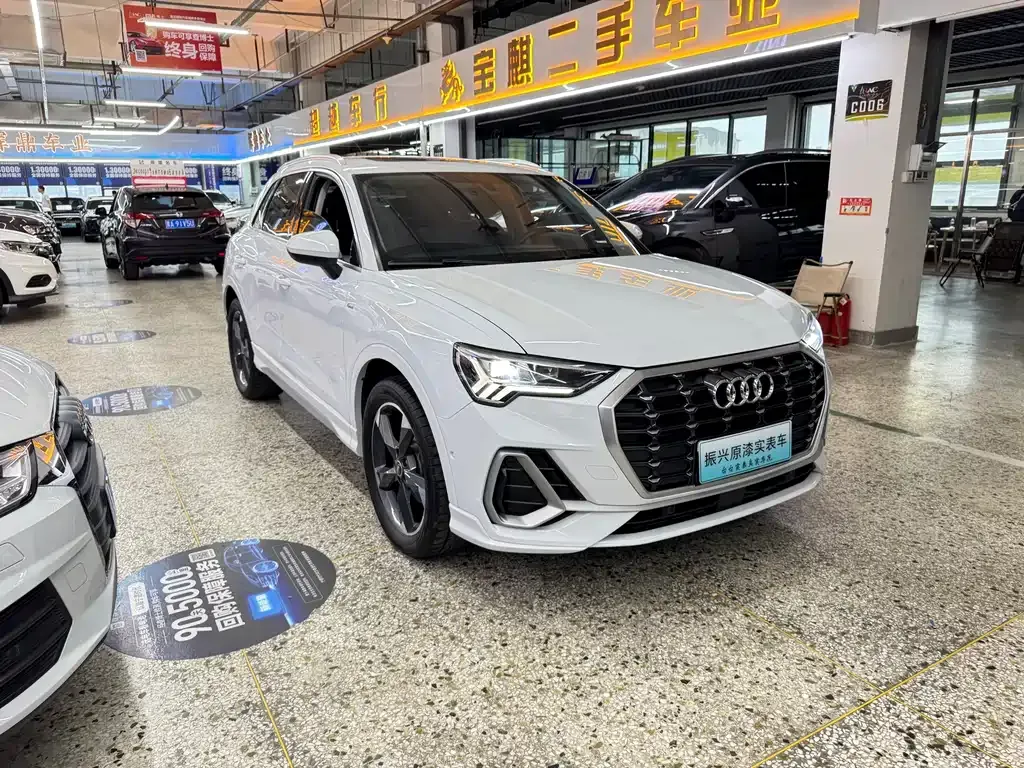 Audi Q3 — фото 9