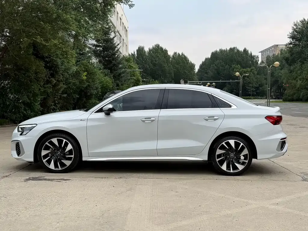 Audi A3 — фото 7