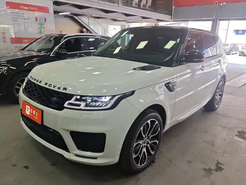 Land Rover Sport — фото 1
