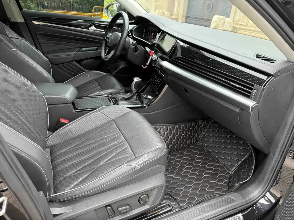 Volkswagen Passat — фото 8