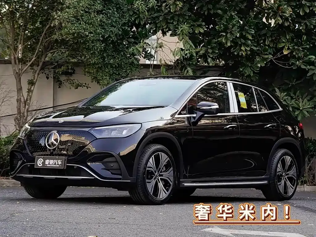 Mercedes-Benz EQE SUV — фото 1