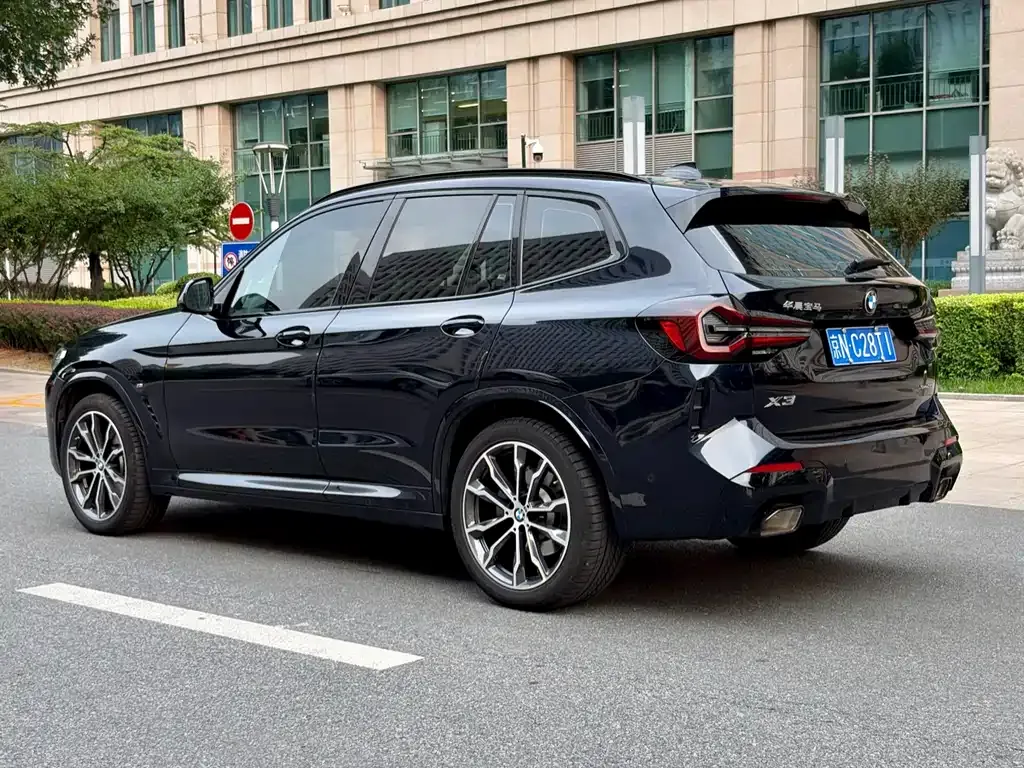 BMW X3 — фото 9