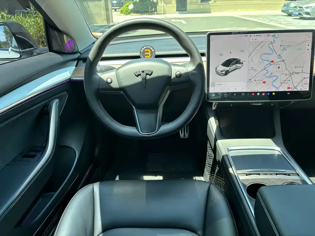 Tesla Model 3 — фото 3