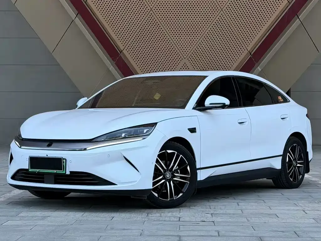 BYD Qin L — фото 1