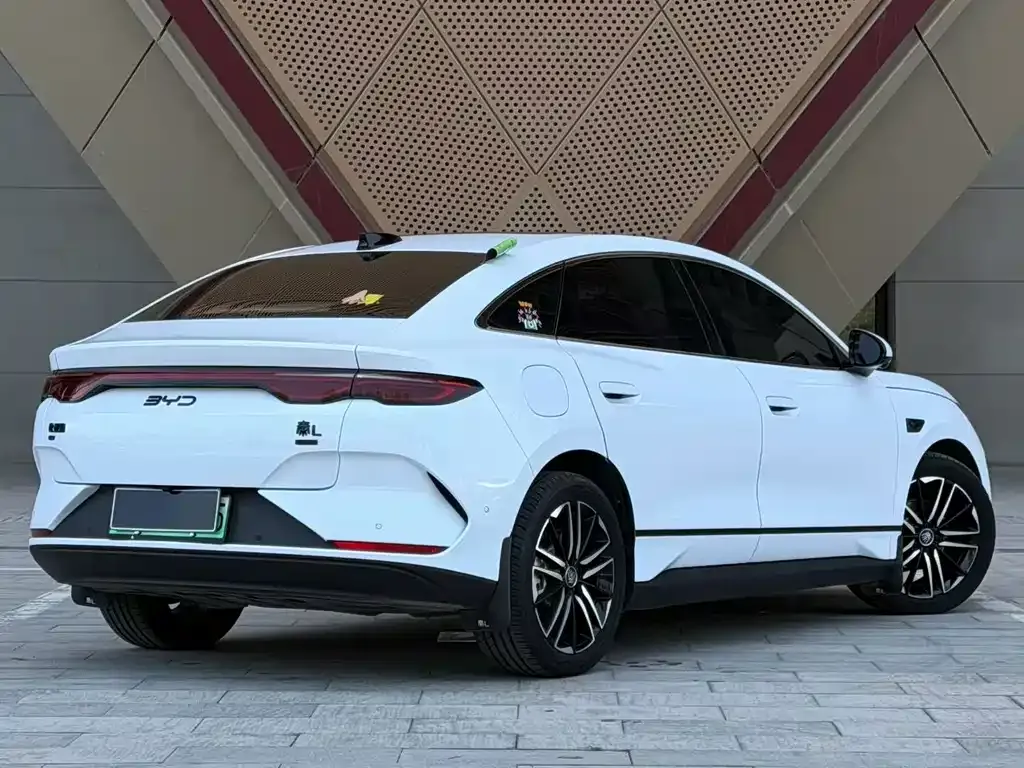 BYD Qin L — фото 3