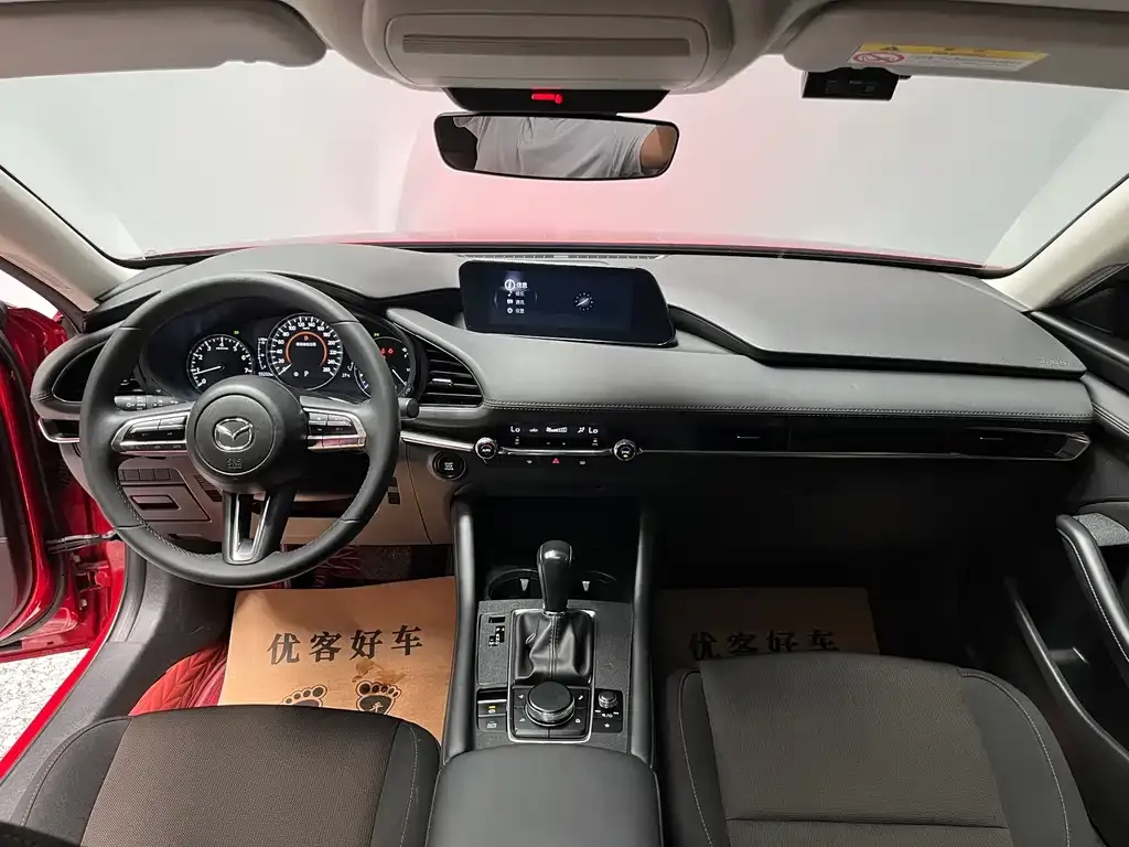 Mazda 3 Axela 2023 из CN, фото 10