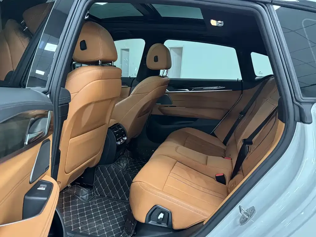 BMW 6 Series GT 2024 из CN, фото 4