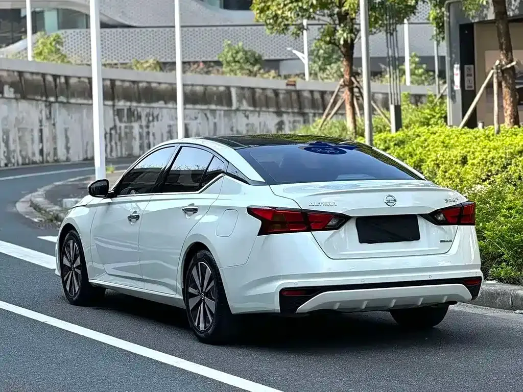 Nissan Teana — фото 5