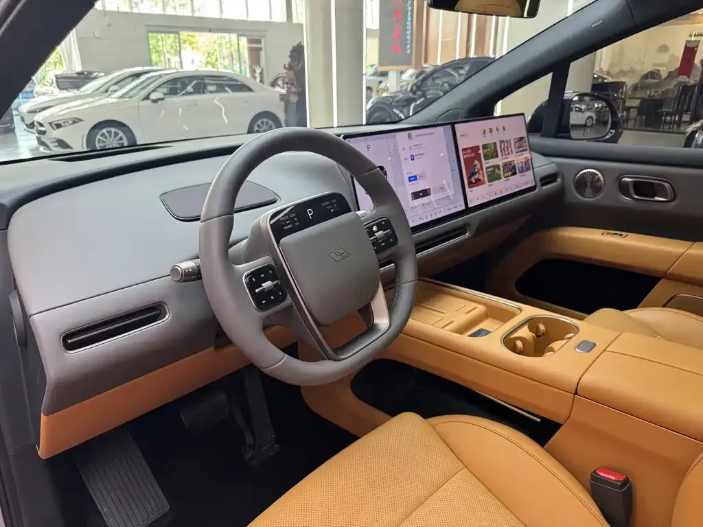 Li Auto i6 — фото 10