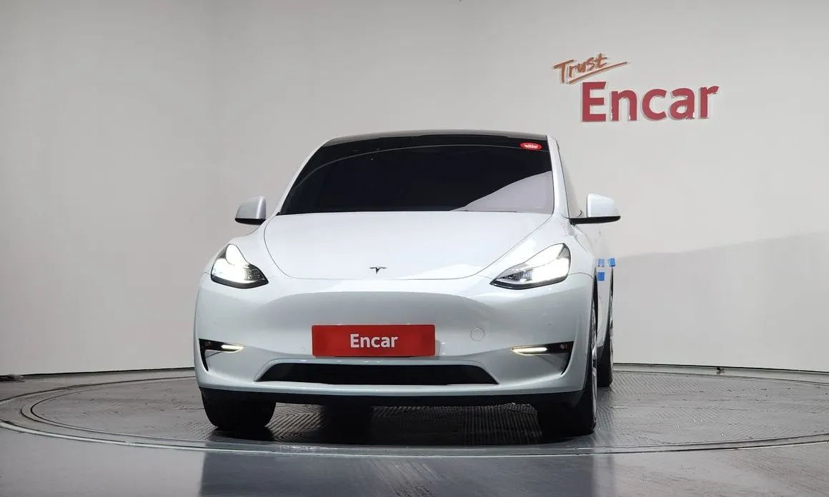 Tesla Model Y — фото 2